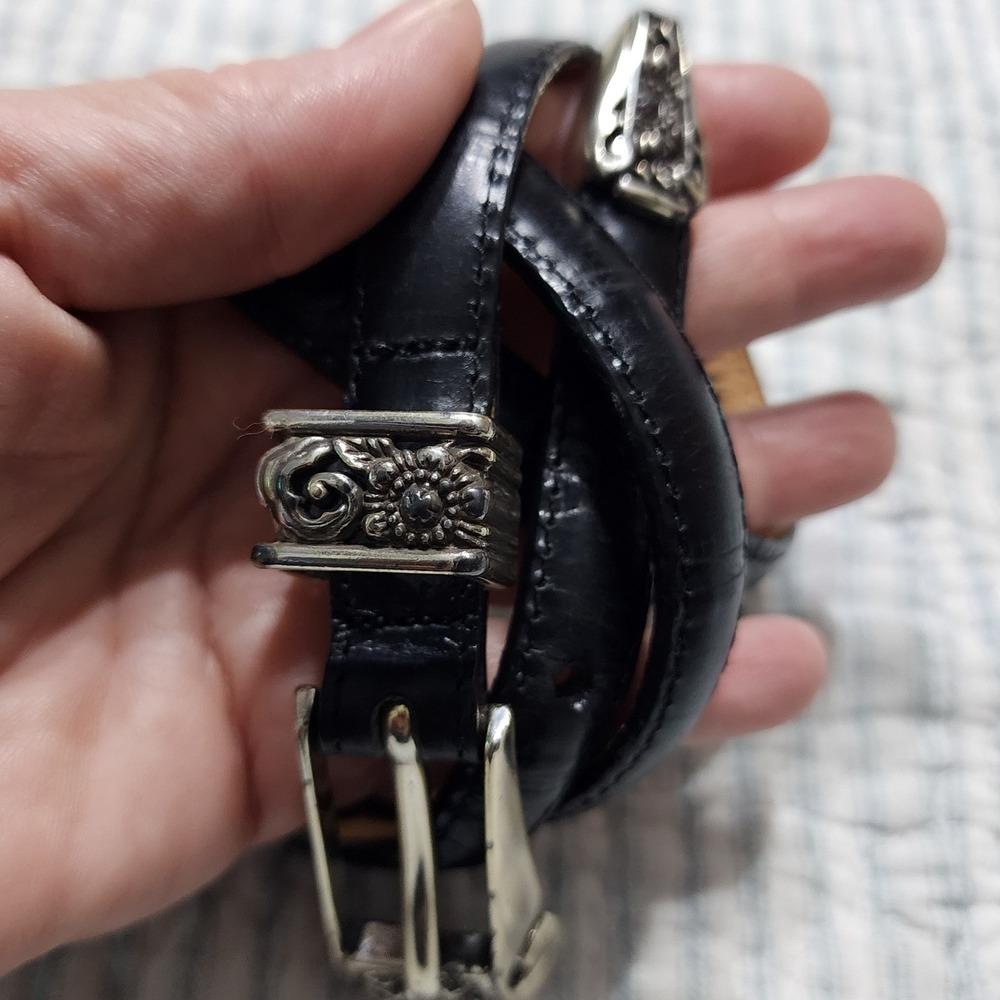 Brighton Black Croc Embossed Leather Skinny Belt Silver Floral Hardware Size 30